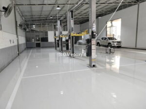 พื้น Epoxy Self-leveling โชว์รูมรถ